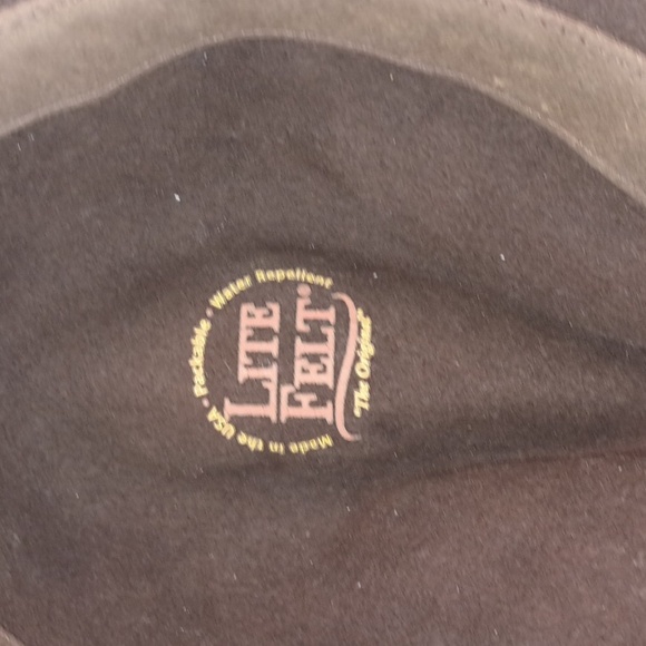 Hat - Picture 4 of 6